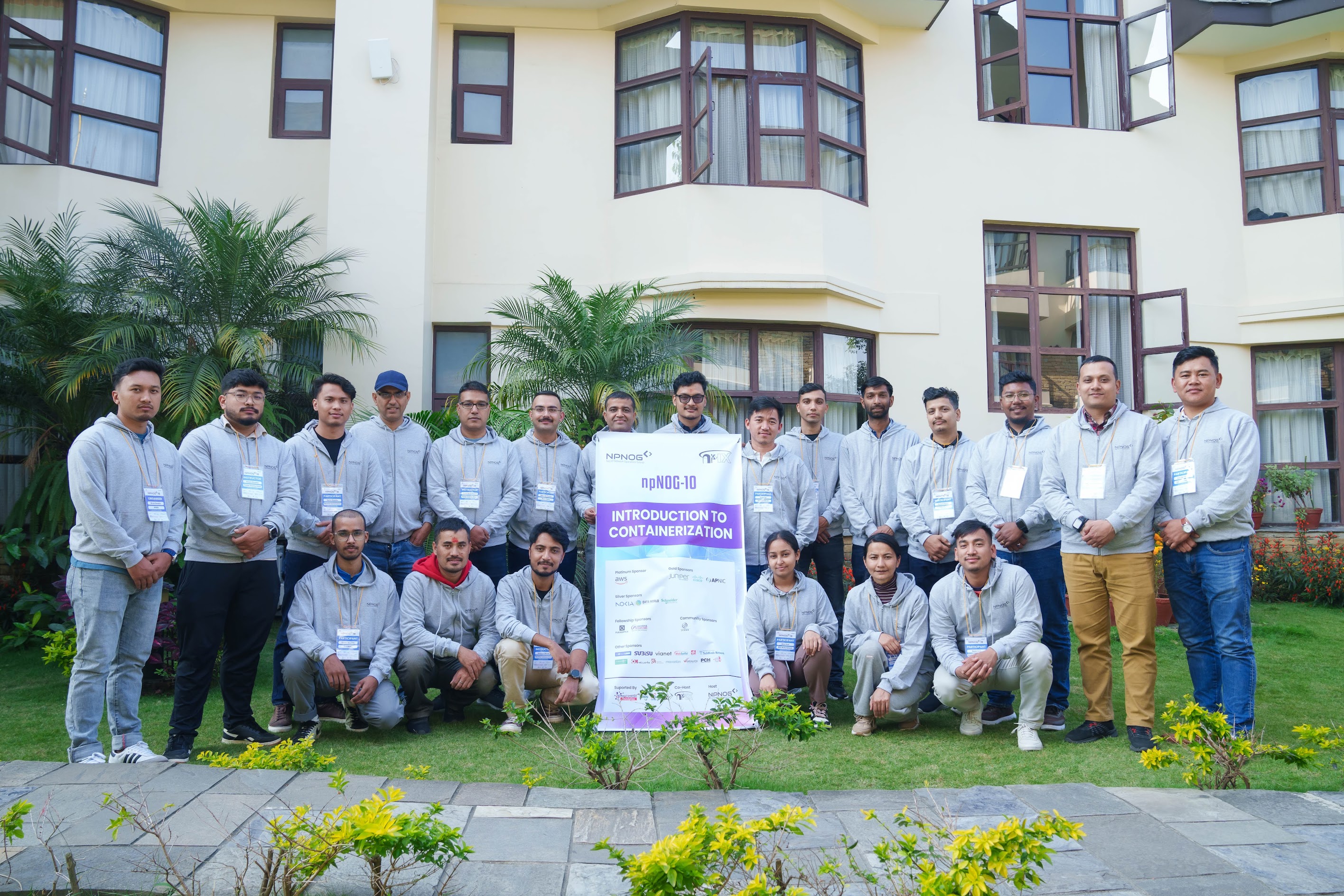 npNOG10 participants and organizers group photo